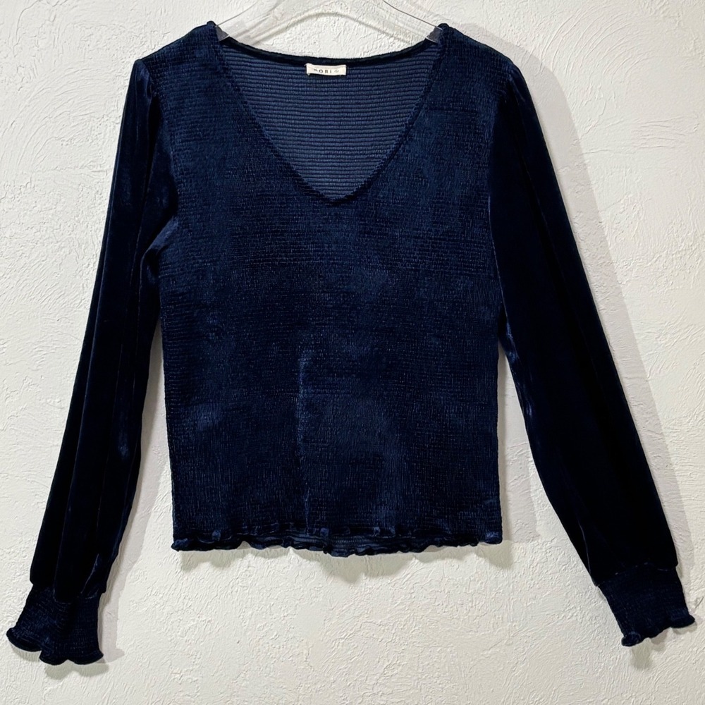 Kori - Velvet Smocked Top Sz. Large Navy Blue V-Neck Long Sleeve Crop Sexy Event